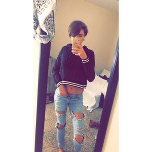 FABLETICS BLACK CROPPED TOP 👧🏻